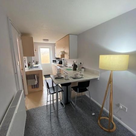 Bradley Stoke Self Contained Ground Floor Apartment Бристоль Екстер'єр фото